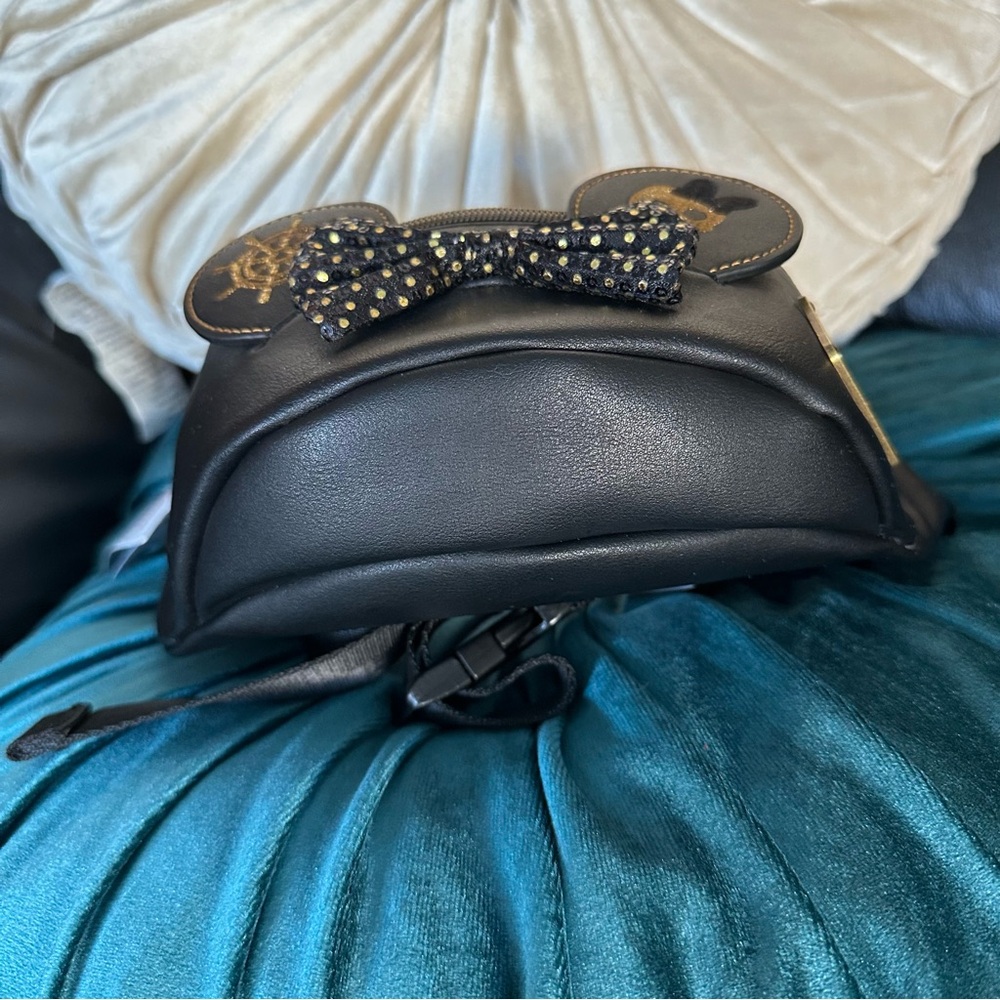 Disney Minnie Mouse Pirates of the Caribbean Loungefly Fanny Pack/Belt Bag: NWT - Picture 11 of 13
